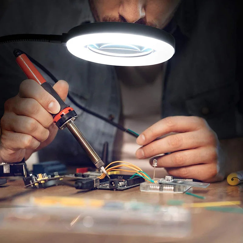 LED Lamp with Clamp for Detail Painting